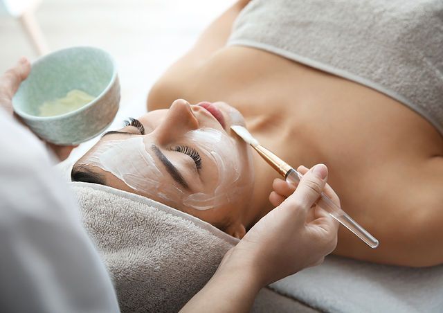 Professional Facials | Transform Your Skin in Borivali West