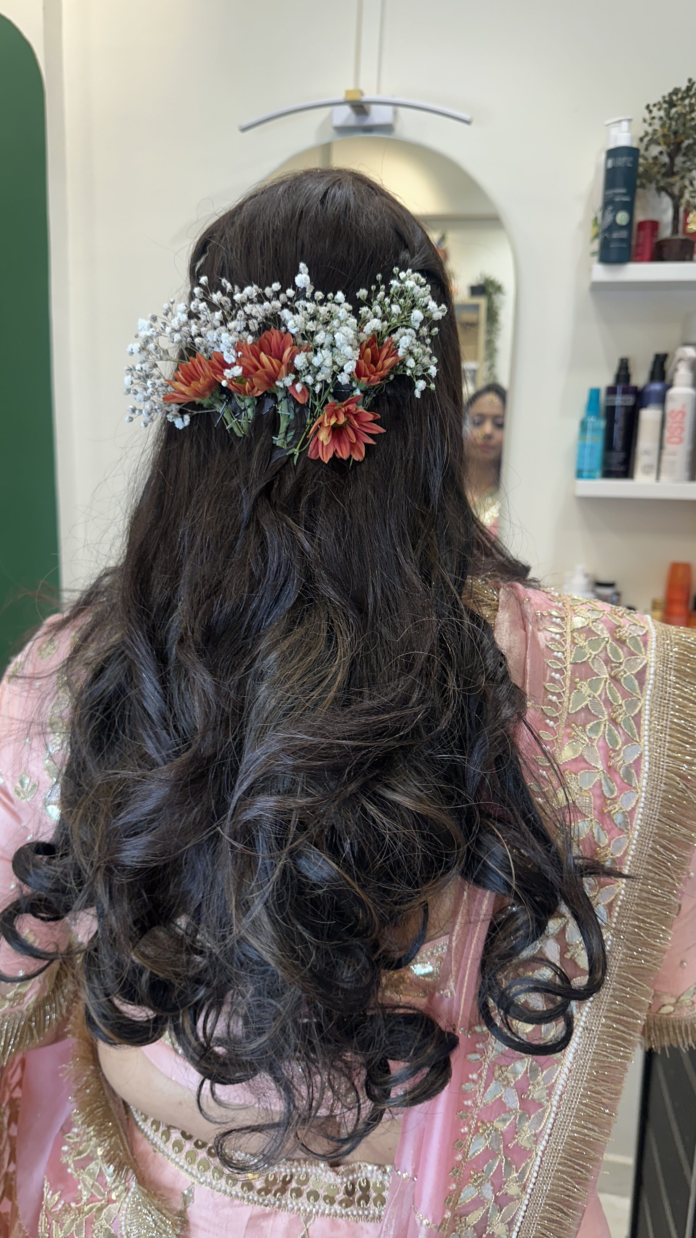 Open Waves vs. Classic Buns: Choosing the Perfect Hairstyle for Your Ethnic Wear in Borivali West 2 Open Waves vs. Classic Buns: Choosing the Perfect Hairstyle for Your Ethnic Wear in Borivali West
